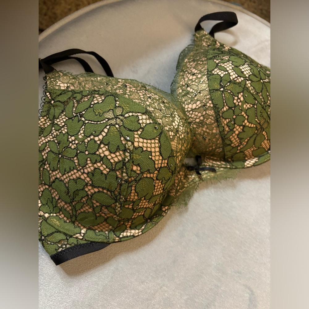 Victoria Secret 32D Dream Angels Push Up Bra